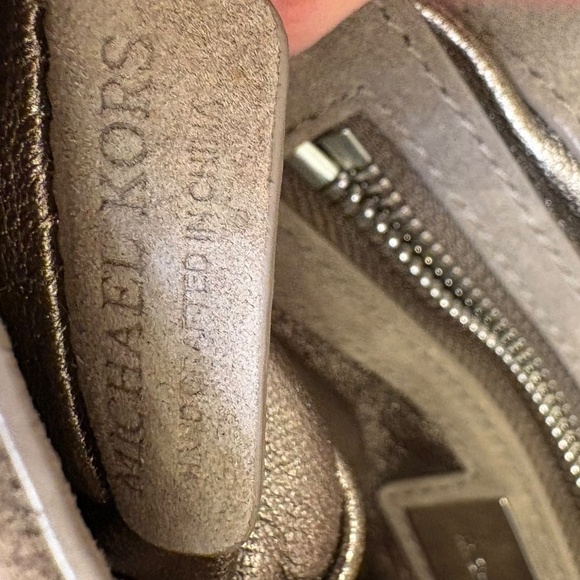 Michael Kors Collection gray/taupe small fringed suede shoulder bag - Picture 14 of 15